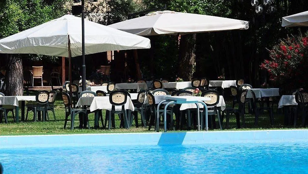 Hotel La Villa Excelsior Bastia Umbra 4*,  Olaszország